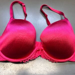 Vintage 2000’s Victorias Secret 
Satin Pink Bra